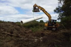 Main-line-next-to-Airport-Siteworx-moving-pipe-to-position-11-03-2019